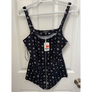 Le Chateau NWT tank size small